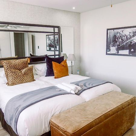 55 On Main Guesthouse And Spa Fish Hoek Exterior foto