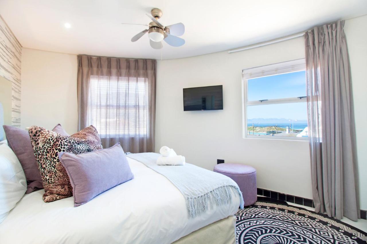 55 On Main Guesthouse And Spa Fish Hoek Exterior foto
